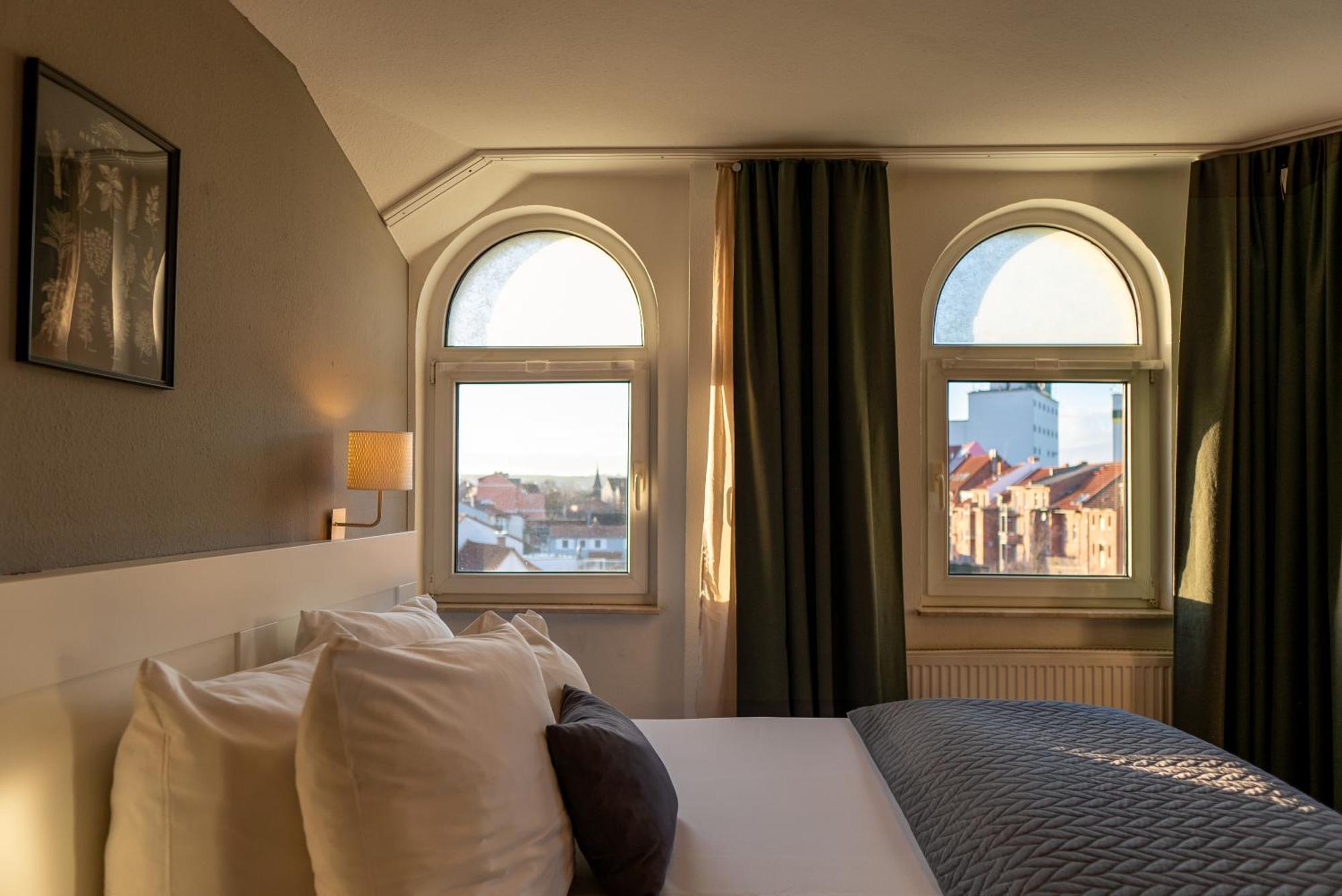 Apartment Hotel Lindeneck Erfurt Exteriör bild